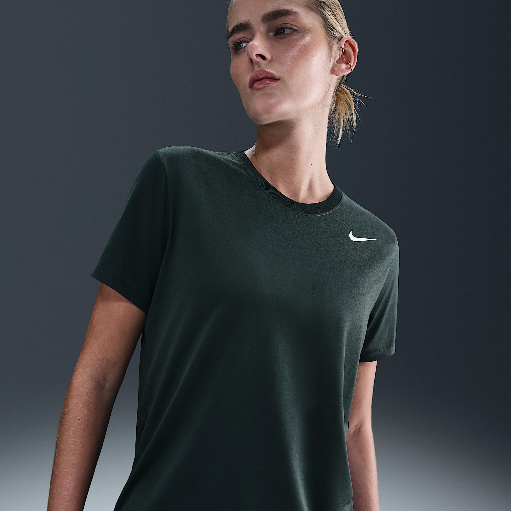 Nike Dri-FIT Women's T-Shirt. Nike.com